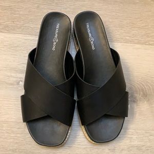 Treasure & Bond Carter Sandals